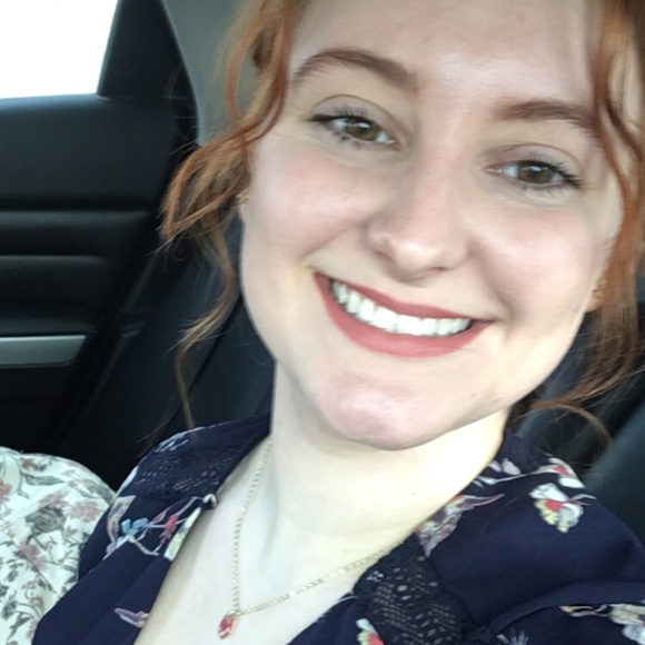 Meet your Posher, Avigayil - Picture 1 of 1